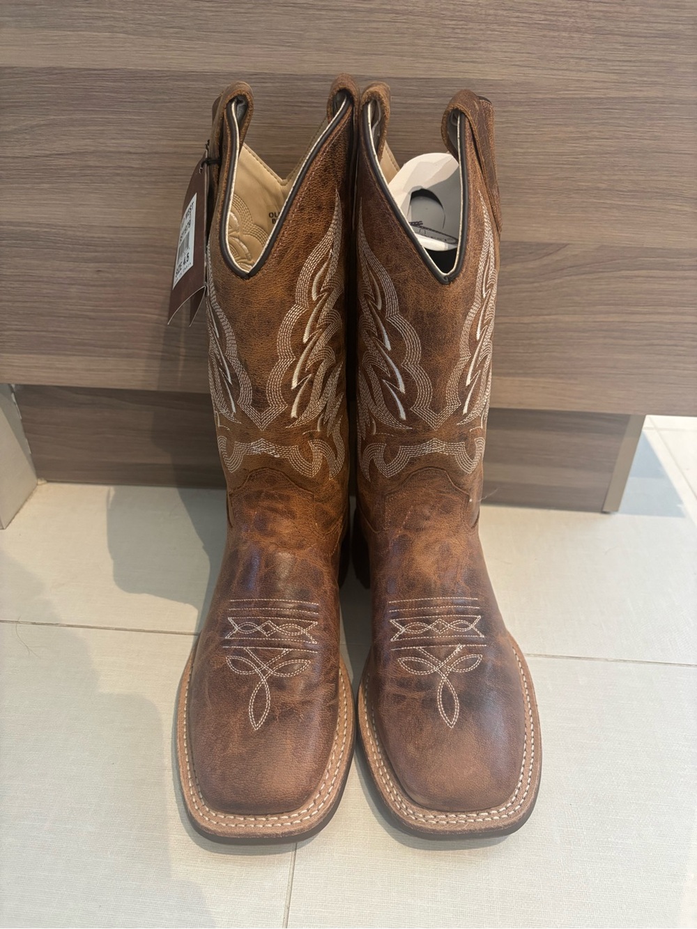 Old West Brown Embroidered Western Cowboy Boots